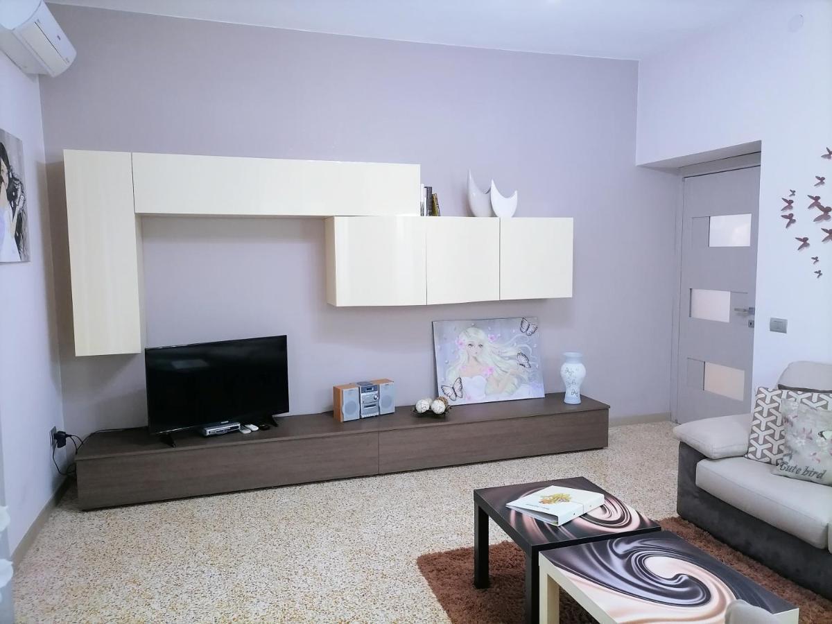 La Casa Di Giulia Apartment Caserta Ngoại thất bức ảnh