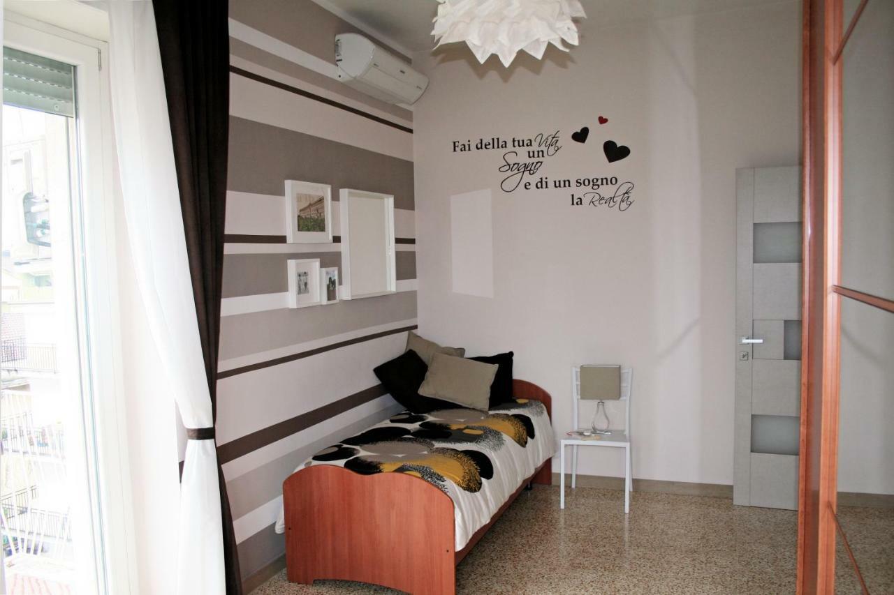 La Casa Di Giulia Apartment Caserta Ngoại thất bức ảnh